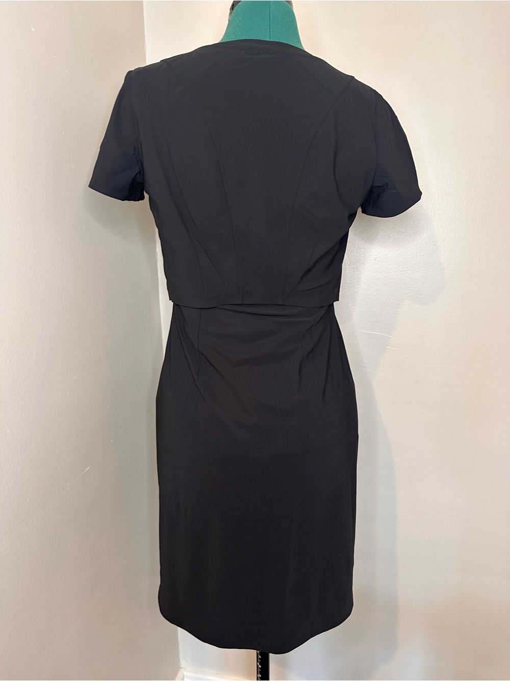 lululemon athletica Black Short Sleeve Active Dress - Picture 5 of 10
